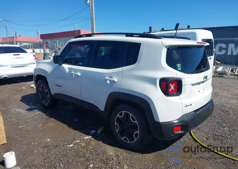 2018 Jeep Renegade Sport 4X4 z USA, uszkodzony, nr VIN ZACCJBAB0JPH90742